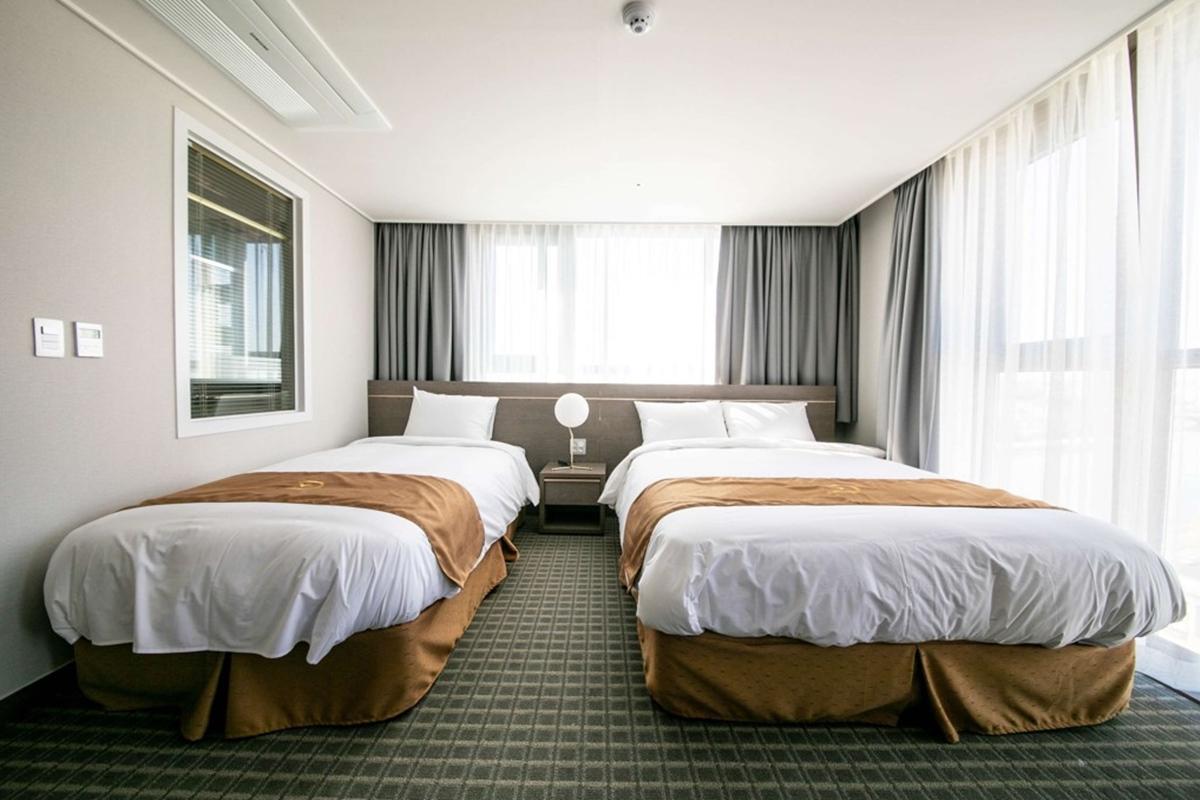 Golden Tulip Essential Namgang Hotel Jinju Luaran gambar